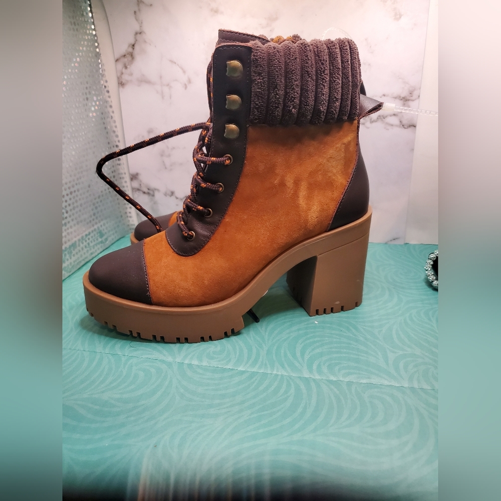 Leather laced boots